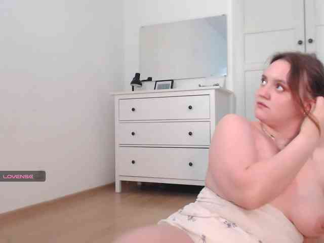 LelaRyann webcam