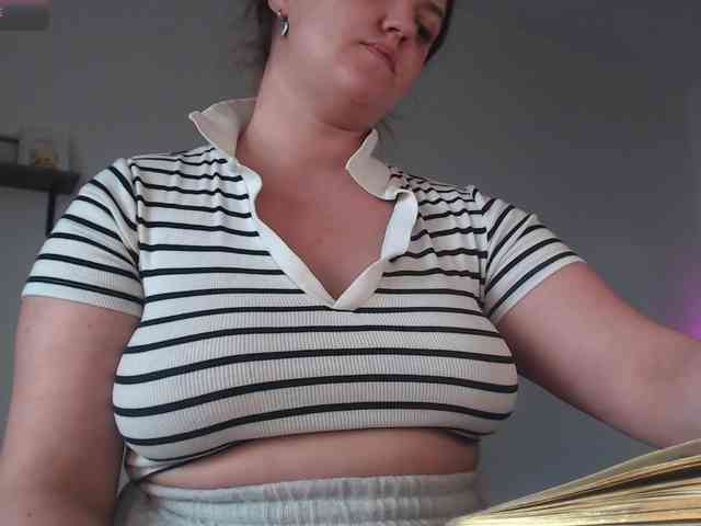 LelaRyann webcam