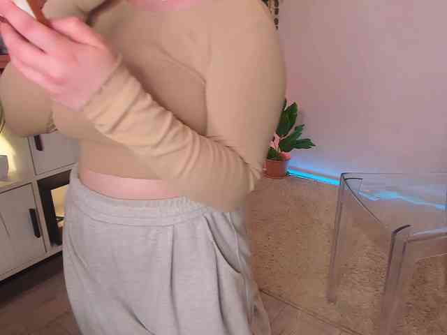 LelaRyann webcam