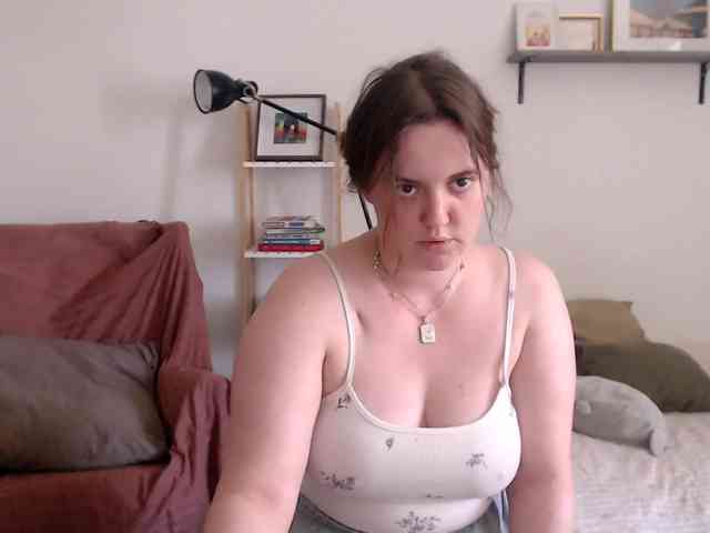 LelaRyann webcam