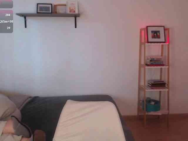 LelaRyann webcam