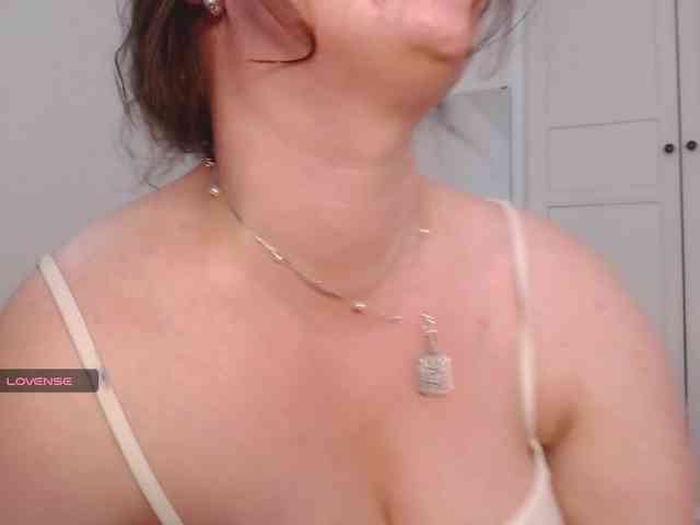 LelaRyann webcam