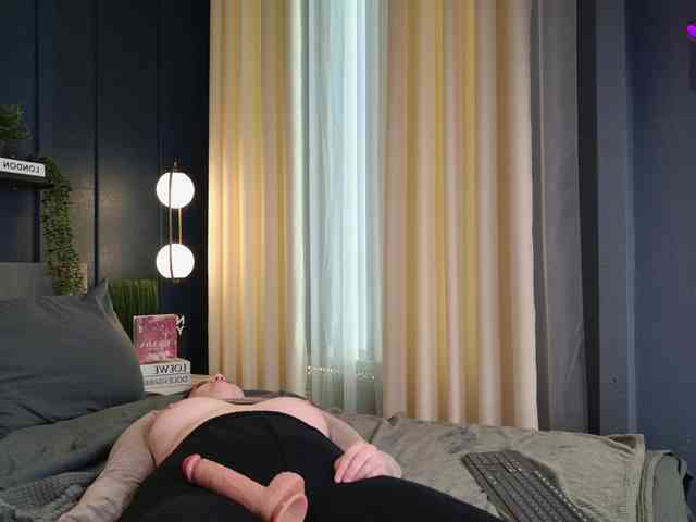 LelaRyann webcam
