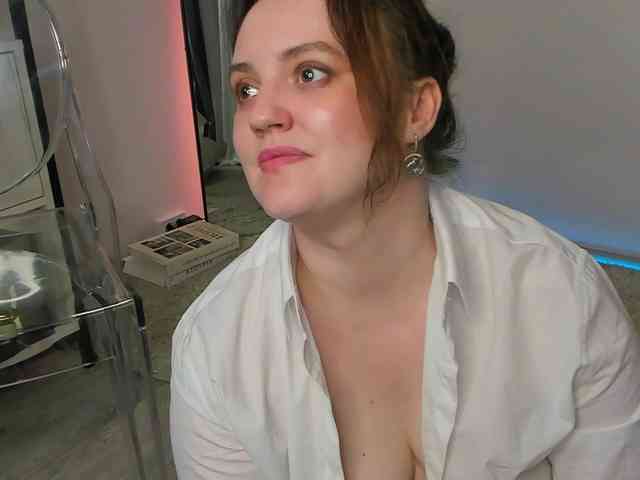 LelaRyann webcam