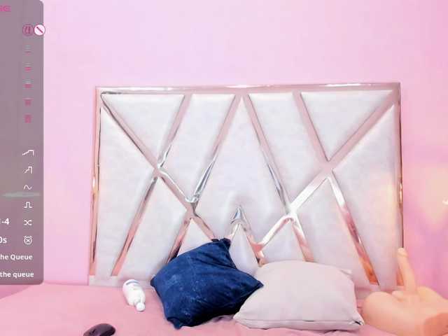 CynthiaGale's BongaCams show and profile