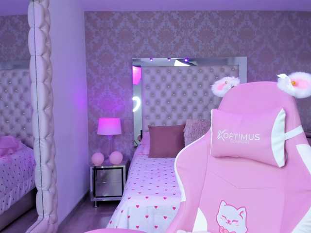 ElizHarper's BongaCams show and profile