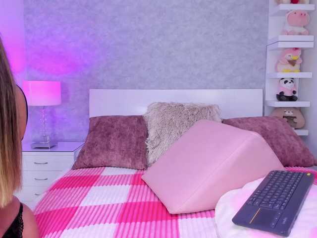 ElizHarper live cam on BongaCams