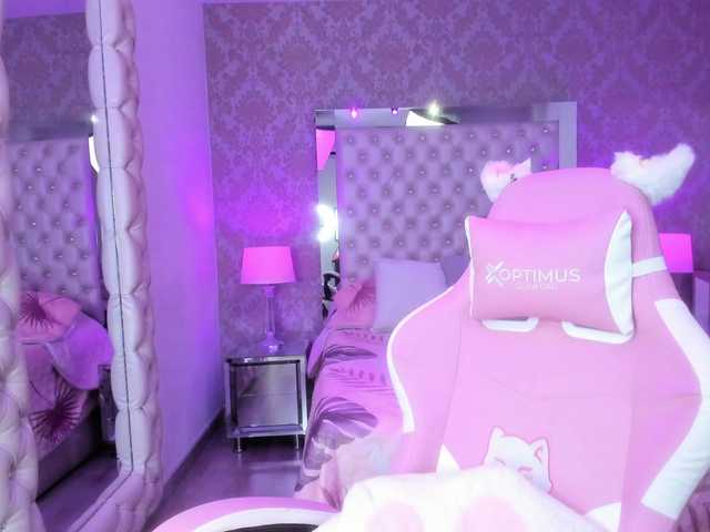 ElizHarper live cam on BongaCams