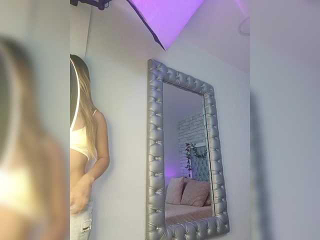 ElizHarper live cam on BongaCams