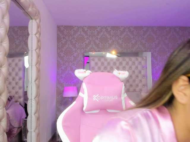 ElizHarper live cam on BongaCams