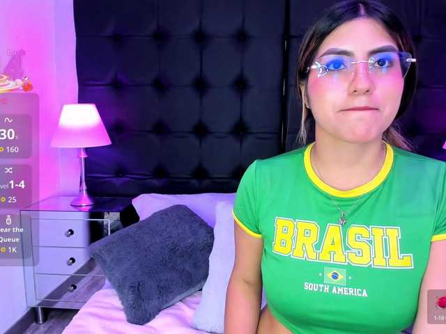 ElizHarper live cam on BongaCams