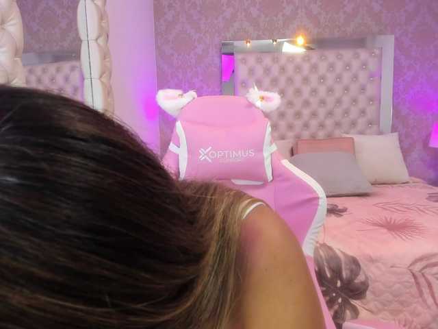 ElizHarper live cam on BongaCams
