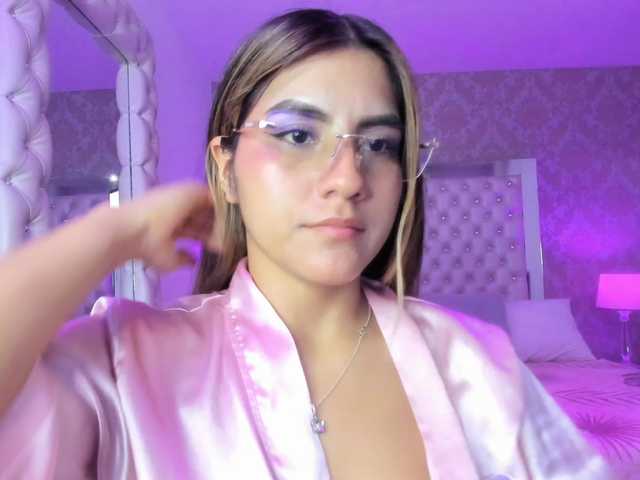 ElizHarper live cam on BongaCams