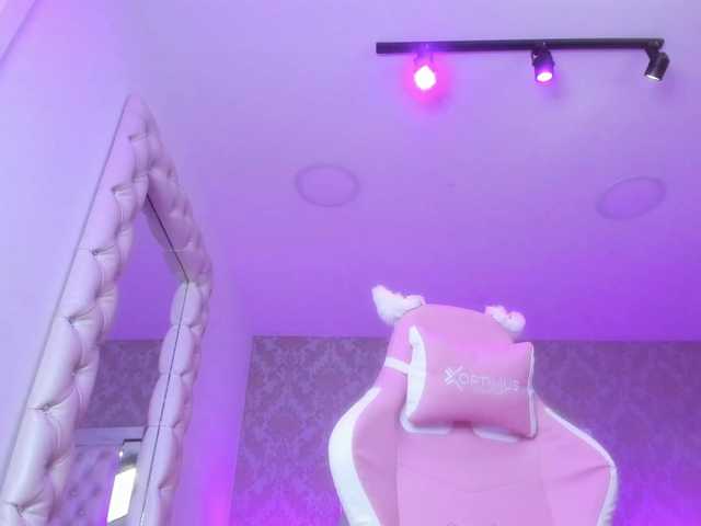 ElizHarper live cam on BongaCams