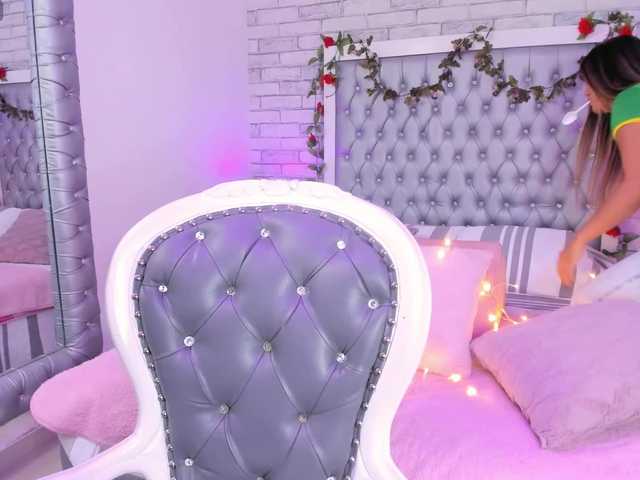 ElizHarper live cam on BongaCams