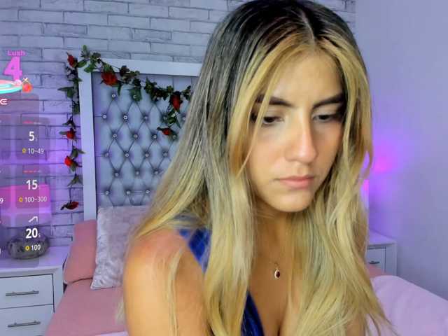 ElizHarper live cam preview
