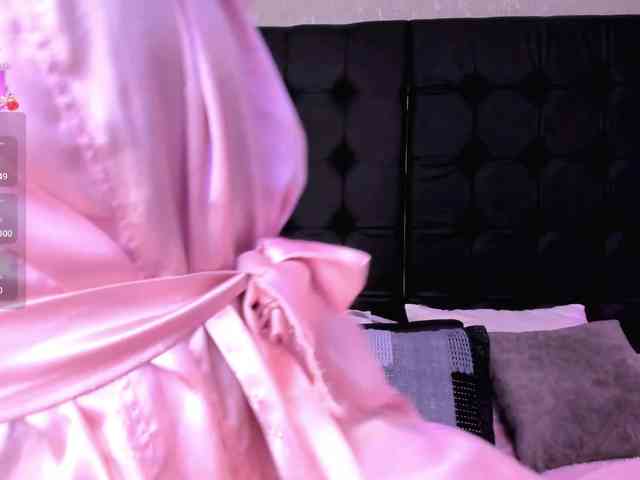ElizHarper webcam