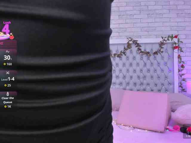 ElizHarper webcam