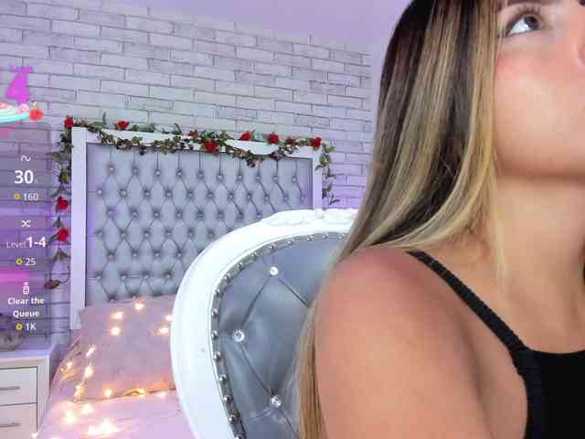 ElizHarper webcam