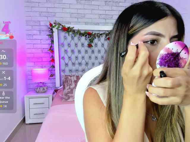 ElizHarper webcam