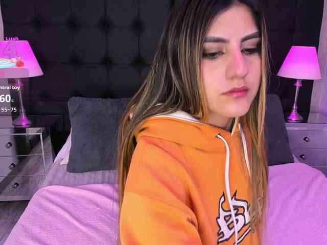 ElizHarper webcam