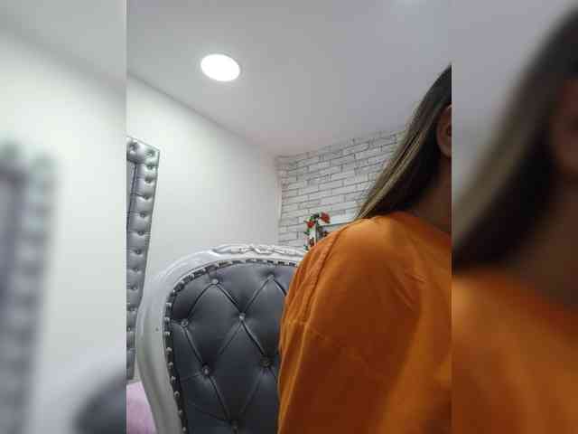 ElizHarper webcam