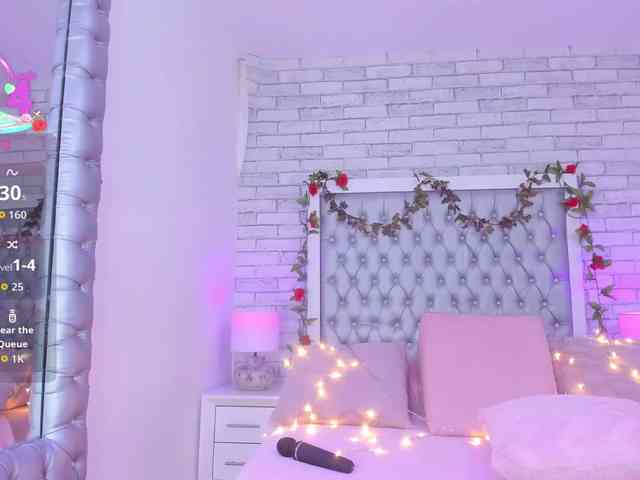 ElizHarper webcam