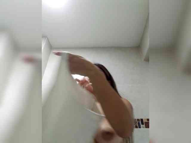 ElizHarper webcam