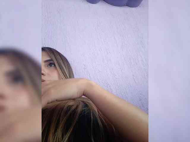 ElizHarper webcam
