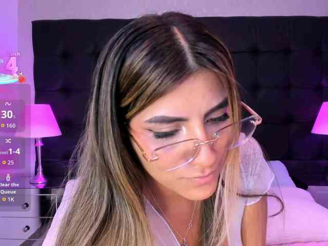 ElizHarper webcam