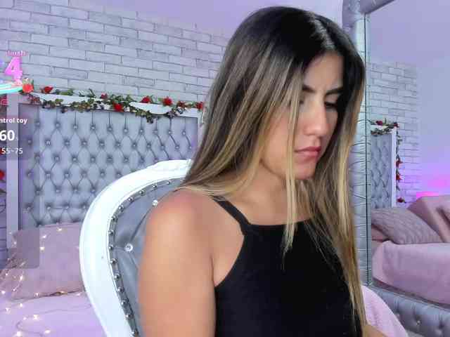 ElizHarper webcam