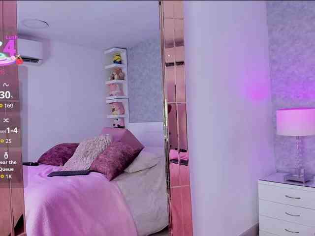ElizHarper webcam