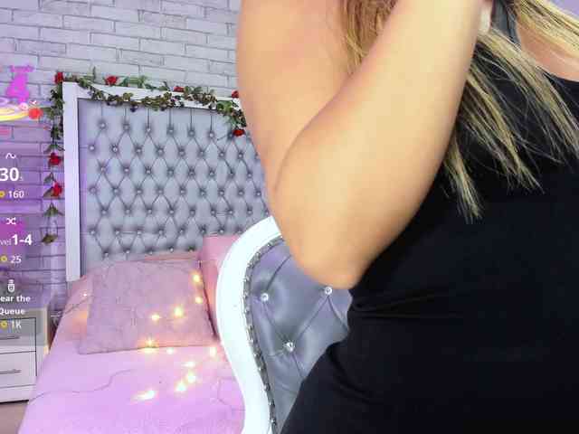 ElizHarper webcam
