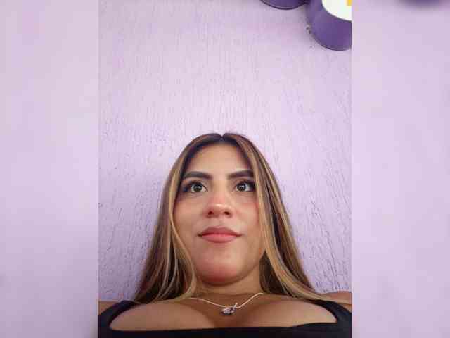 ElizHarper webcam