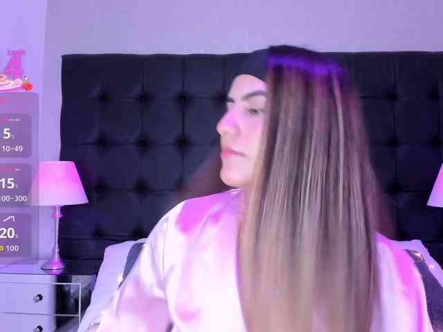 ElizHarper webcam