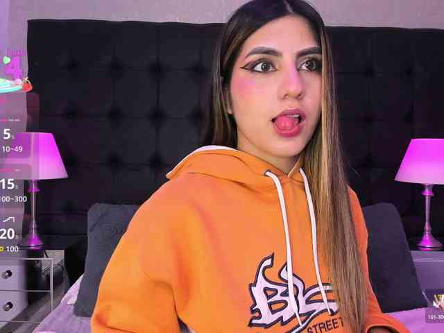 ElizHarper webcam