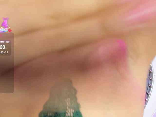 ElizHarper webcam