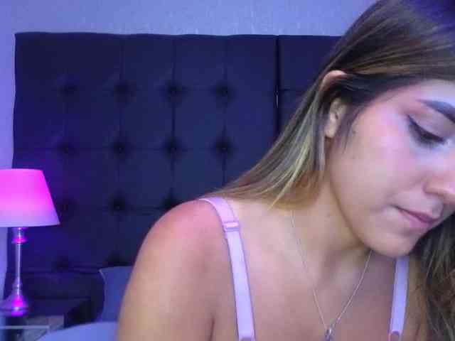 ElizHarper webcam