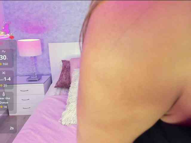 ElizHarper webcam