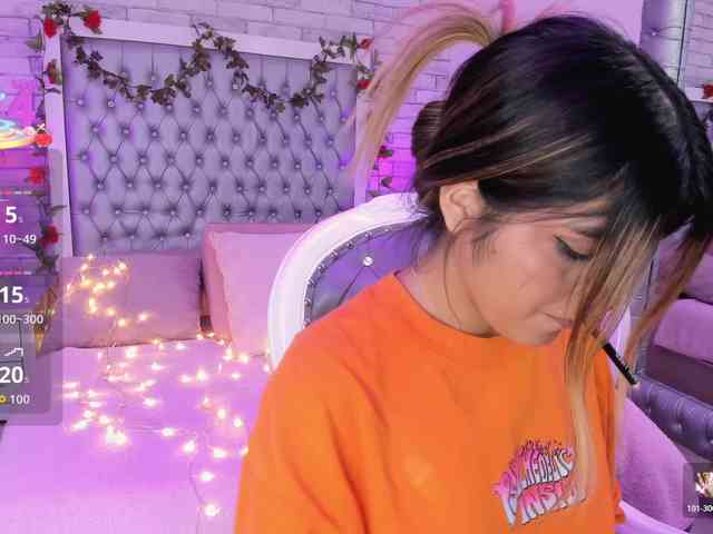 ElizHarper webcam