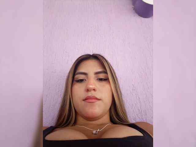 ElizHarper webcam