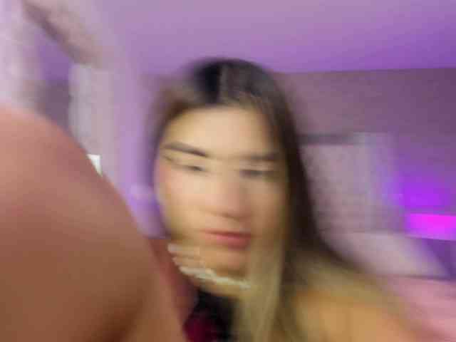 ElizHarper webcam