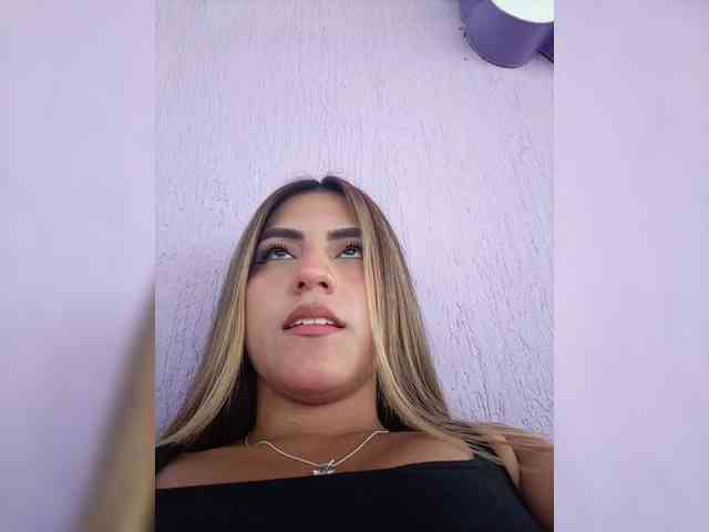 ElizHarper webcam