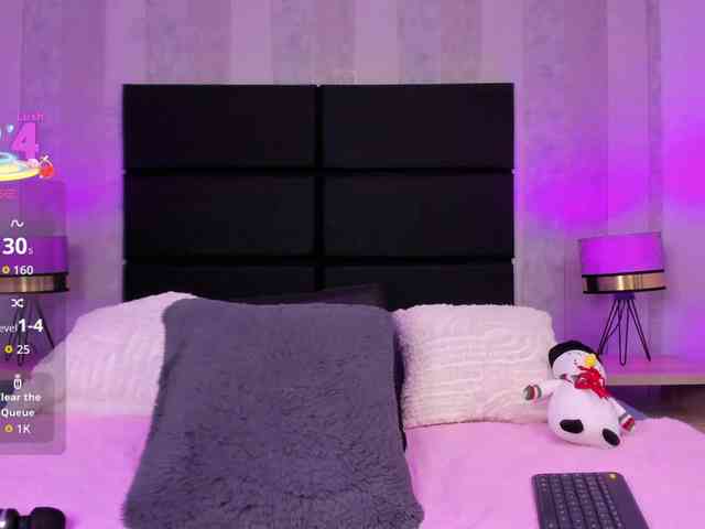 ElizHarper webcam