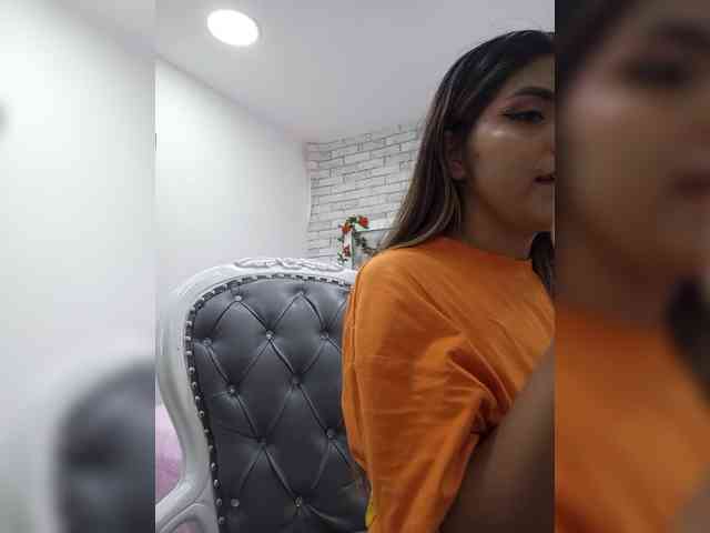 ElizHarper webcam