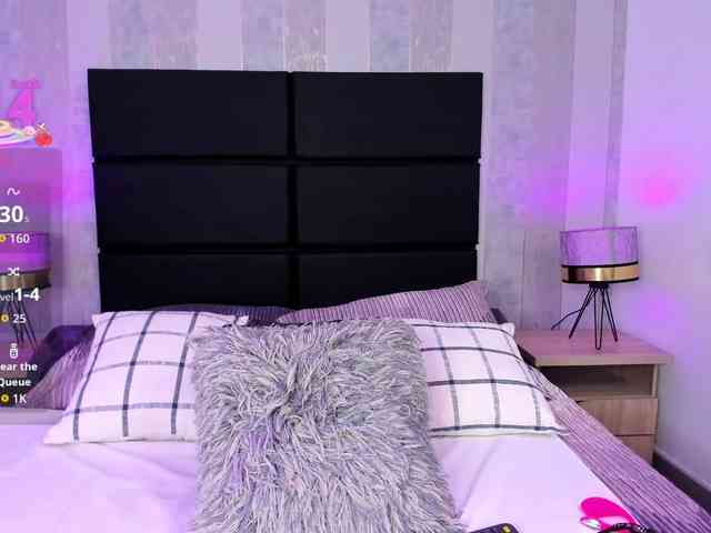 ElizHarper webcam