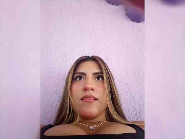 ElizHarper webcam