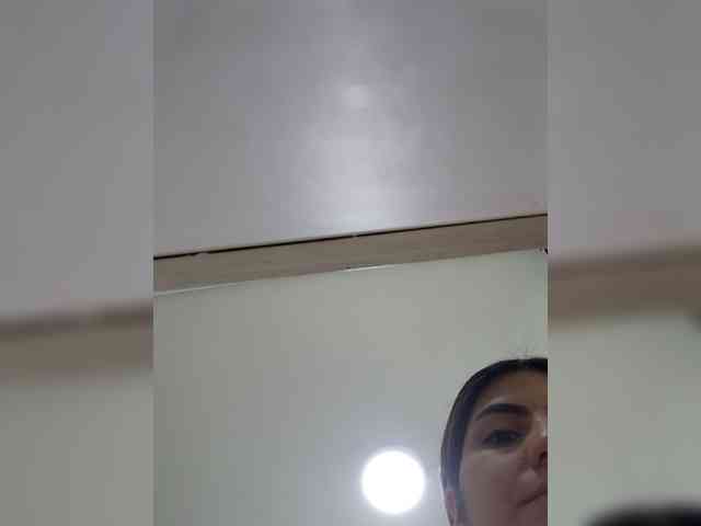 ElizHarper webcam