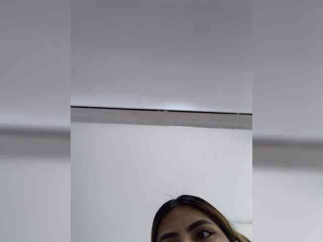 ElizHarper webcam