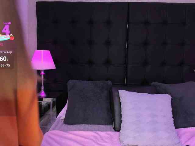 ElizHarper webcam